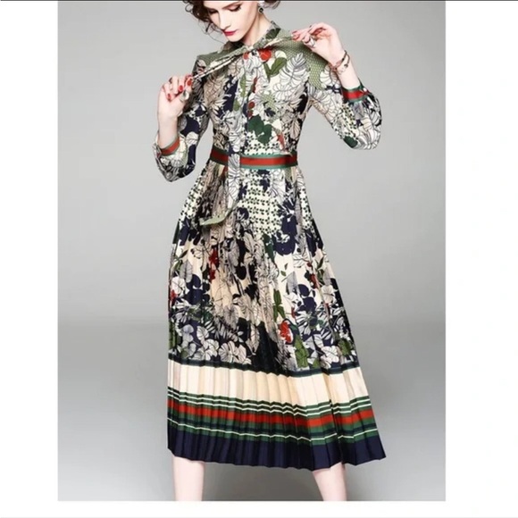 LAI MENG FIVE CATS Women's Flowy Lace Floral Button Front Long Sleeve Dress with Belt Navy Red main image 1